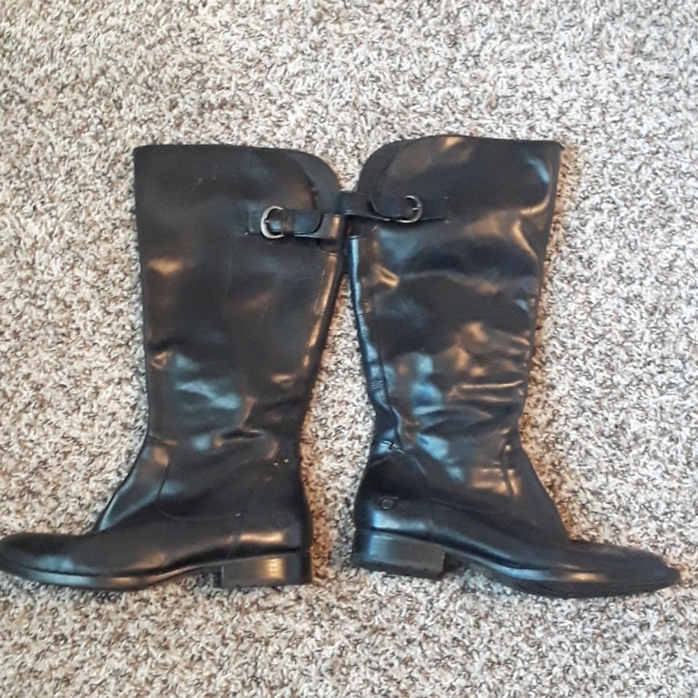 Women's BORN leather boots